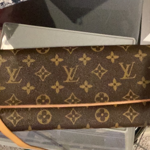 Louis Vuitton Handbags - Louis Vuitton Brown and Gold Monogram Clutch with coa